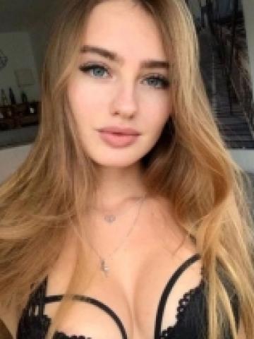 Проститутка Майя